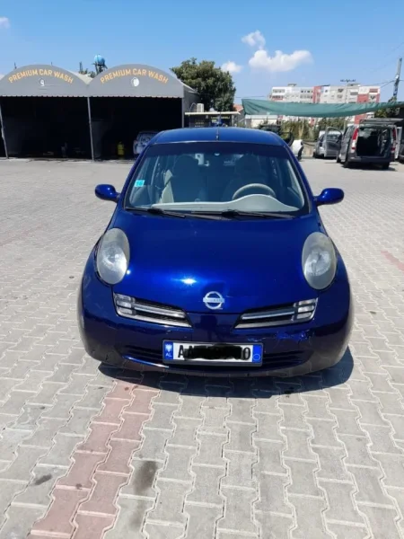 Tirane, Shitet Nissan Micra Nafte, blu manuale Klima 230.000 km 2.300 €