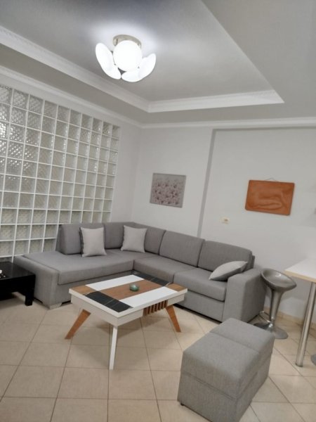Tirane, Apartament 1+1  me qira Kati 1, 77 m² 35 000 ALL  (Fresk)