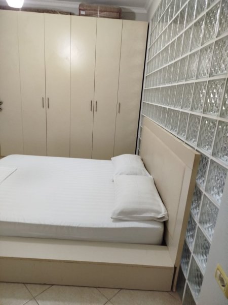 Tirane, Apartament 1+1  me qira Kati 1, 77 m² 35 000 ALL  (Fresk)