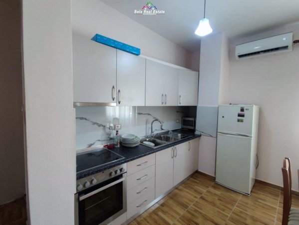 Tirane, jepet me qera apartament 2+1 Kati 4, 100 m² 600 € (qender)