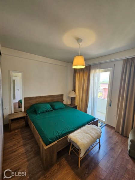Tirane, jepet me qera apartament 1+1+Ballkon Kati 4, 74 m² 450 € (LIQENI I THATE)