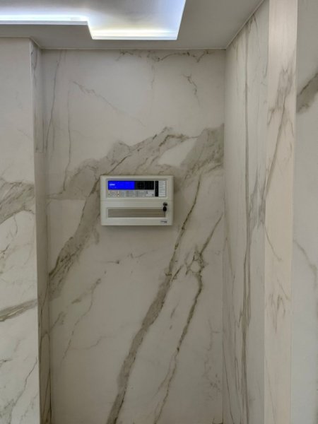 Tirane, shitet ambjent biznesi Kati 0, 80 m² 320.000 € (KOMUNA E PARISIT)