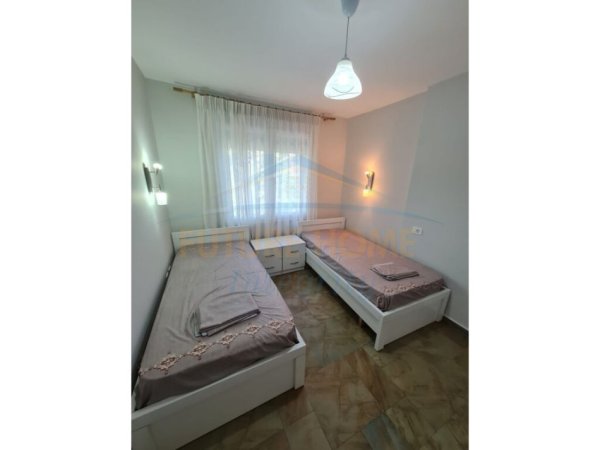Tirane, jepet me qera apartament 2+1 Kati 3, 65 m² 600 € (Xhamia e Tabakeve)