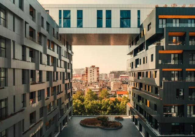 Tirane, shes apartament 3+1+Ballkon Kati 9, 140 m² 371.000 € (Square 21)