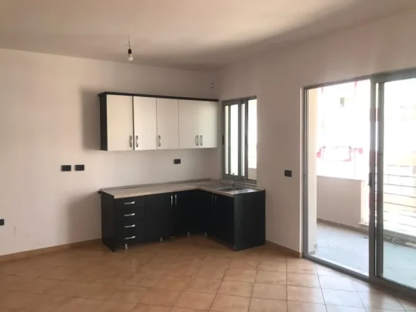 Tirane, shitet apartament 2+1+Aneks+Ballkon Kati 7, 134 m² 145.000 € 