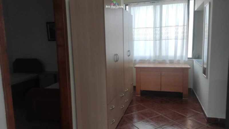 Tirane, jepet me qera Vile 2+1 Kati 2, 90 m² 450 € (Rrugen e Elbasanit)