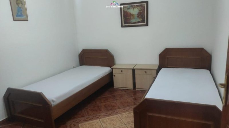 Tirane, jepet me qera Vile 2+1 Kati 2, 90 m² 450 € (Rrugen e Elbasanit)