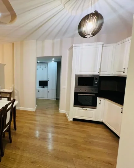 Tirane, shitet apartament 2+1 , 90 m² 180.000 € (Liqeni i Thate)