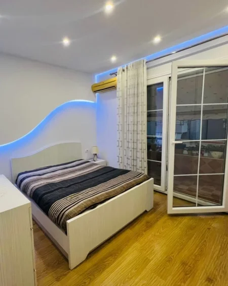 Tirane, shitet apartament 2+1 , 90 m² 180.000 € (Liqeni i Thate)