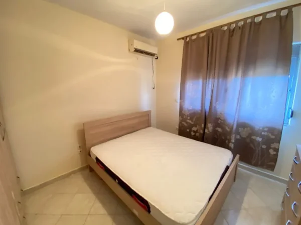 Tirane, jepet me qera apartament 2+1+Ballkon Kati 7, 80 m² 40.000 € (astir)