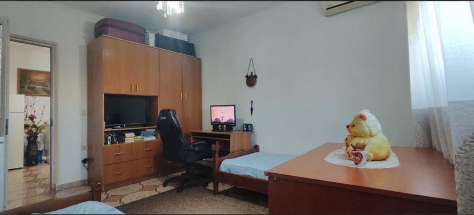 Tirane, shitet 2+1 Kati 4, 
