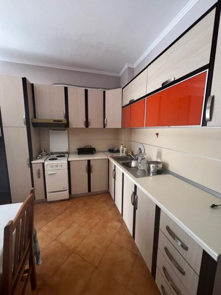 Durres, shitet apartament 1+1 Kati 4, 57 m² 52.000 € (pran resortit FAFA)