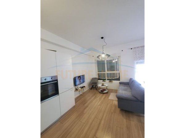 Tirane, jepet me qera apartament 2+1 Kati 6, 84 m² 400 € (Ali Demi)