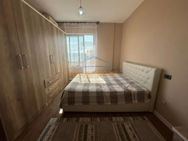 Tirane, jap me qera apartament 2+1 Kati 10, 83 m² 450 € (Rruga Teodor Keko)