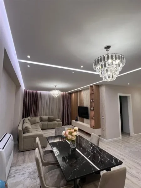 Tirane, jepet me qera apartament 3+1 Kati 3, 133 m² 1.500 € (Rruga Kosovareve)