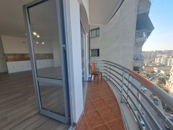 Tirane, Apartament per shitje 1+1 Kati 5, 71 m²  155 000 Euro (Zogu Zi)