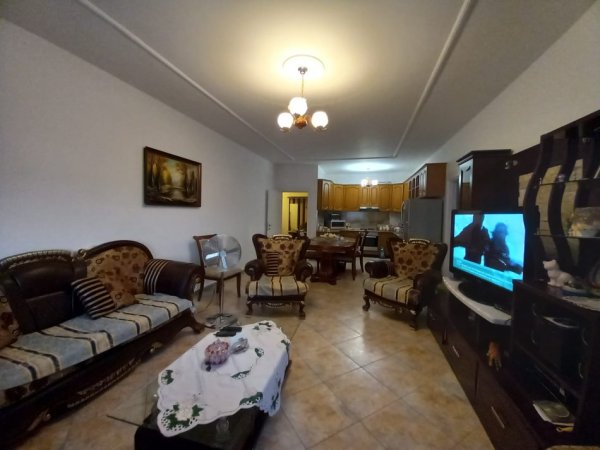 Durres, jepet me qera apartament 2+1+Aneks+Ballkon Kati 3, 120 m² (Ish URT, DURRES)