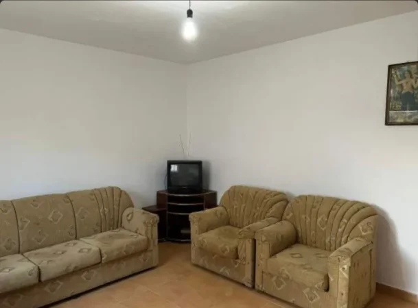 Tirane, jepet me qera apartament 2+1 Kati 1, 90 m² 250 € (Todi Shkurti, Tregu Elektrik)
