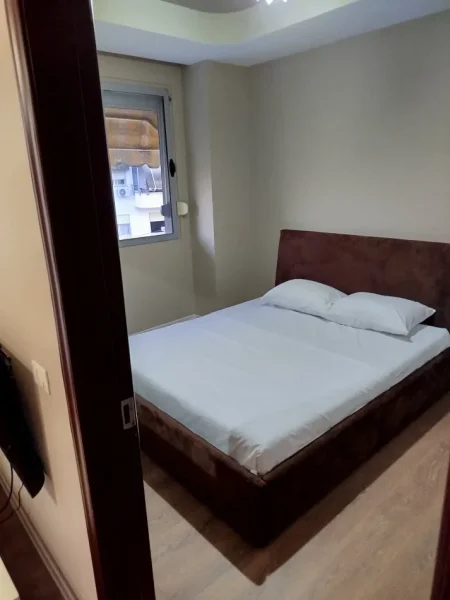 Qera Ditore/javore/mujore Tirane, Yzberisht