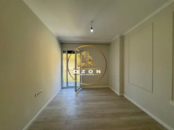 Apartament 3+1+2+ Verandë në shitje në një Rezidencë tek TEG-u!