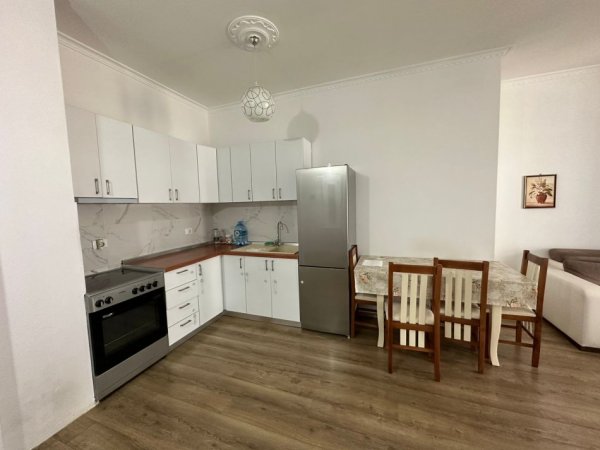 Tirane, jepet me qera apartament 2+1+Ballkon Kati 4, 84 m² 750 € (KOMUNA E PARISIT , KIKA 2)