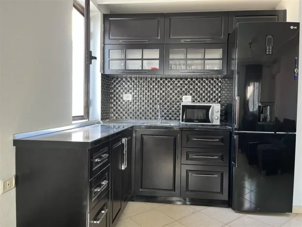 Tirane, shitet apartament 1+1+Ballkon Kati 5, 51 m² 82.000 € (BRRYLI)