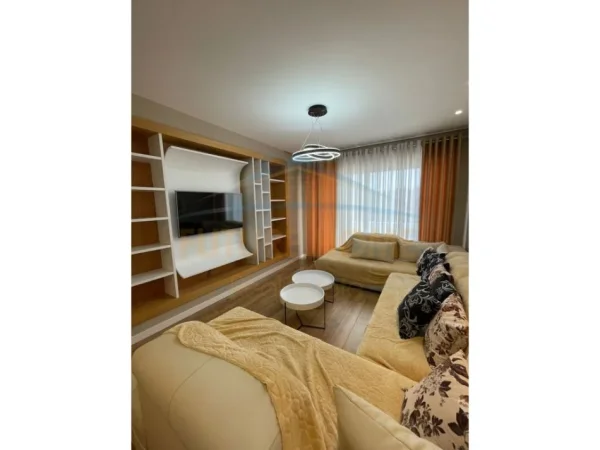 Tirane, shitet apartament 2+1 Kati 7, 115 m² 160.000 € (Misto Mame)