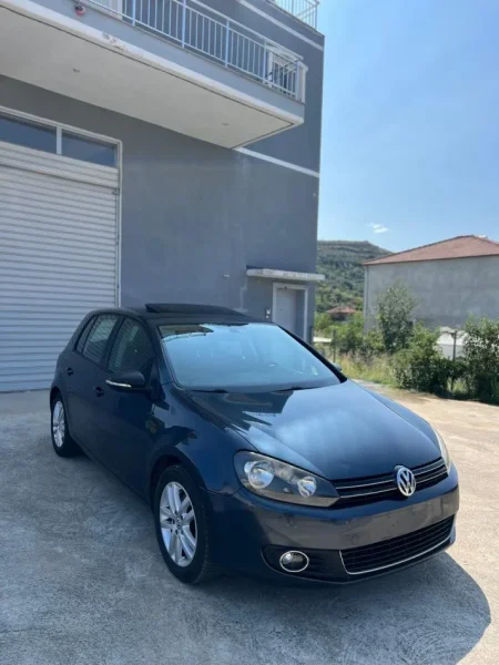 Elbasan, shes makine GOLF 6 Nafte, blu automatik Klima 244.000 km 7.000 €