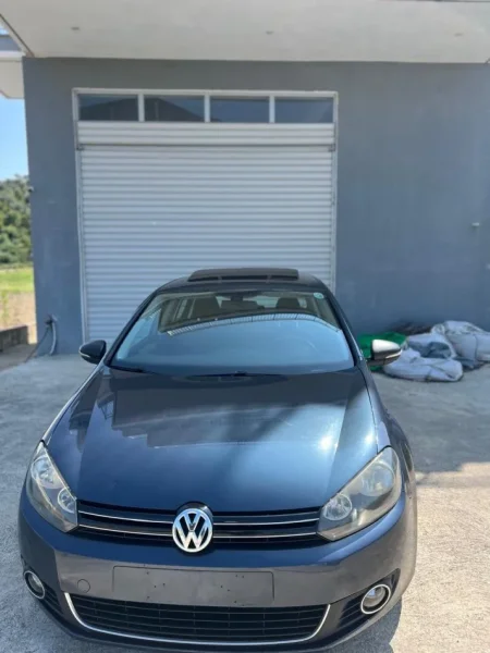 Elbasan, shes makine GOLF 6 Nafte, blu automatik Klima 244.000 km 7.000 €