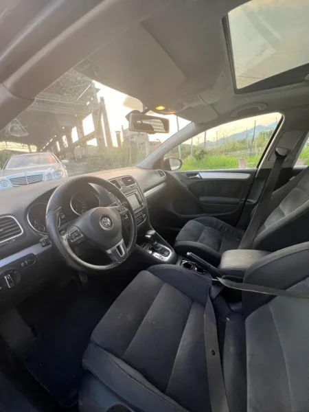 Elbasan, shes makine GOLF 6 Nafte, blu automatik Klima 244.000 km 7.000 €