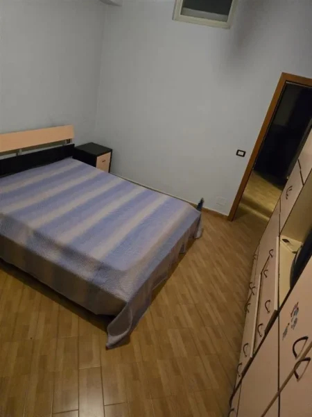 Tirane, jepet me qera apartament 2+1+Ballkon Kati 7, 70 m² 530 € (KOMUNA E PARISIT)