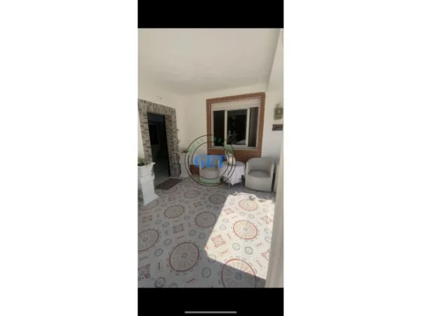 Durres, shitet apartament 3+1 Kati 1, 130 m² (Gjykata Durres)