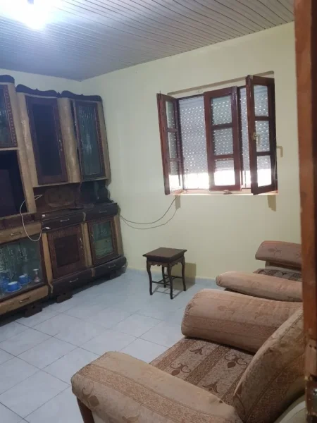 Tirane, jepet me qera apartament 1+1 Kati 0, 60 m² 300 € (21 DHJETORI)