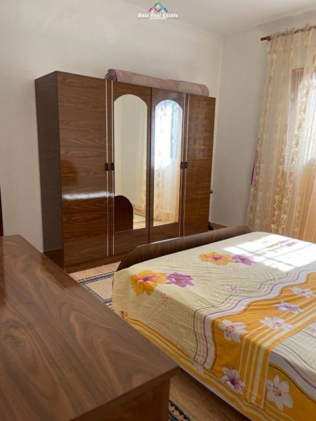 Tirane, jepet me qera Vile 1+1 Kati 1, 65 m² 400 € (komuna e parisit)