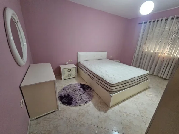 Tirane, shitet apartament 2+1 Kati 4, 101.000 € (Te Oxhaku)