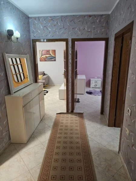 Tirane, shitet apartament 2+1 Kati 4, 101.000 € (Te Oxhaku)