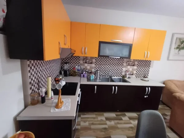 Tirane, shitet apartament 1+1 Kati 2, 75 m² 58.000 € (Bathore)