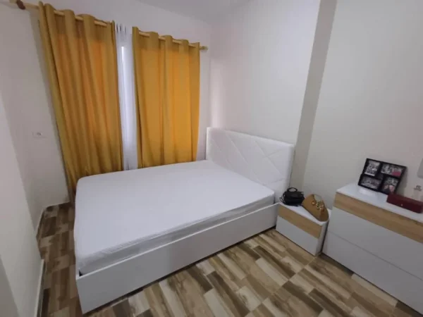 Tirane, shitet apartament 1+1 Kati 2, 75 m² 58.000 € (Bathore)