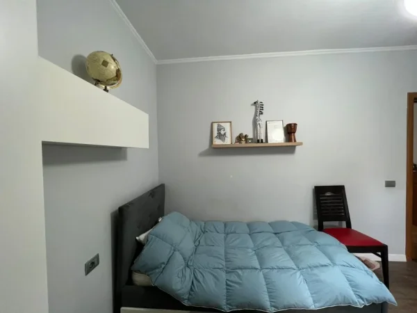 Tirane, jepet me qira apartament 2+1 Kati 3, 86 m² 700 € ,(Muhamed Gjollesha ),Komuna Parisit,Tirane