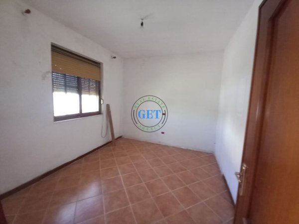Durres, shitet apartament 2+1 Kati 1, 104 m² 75.000 € (Sukth Durres)
