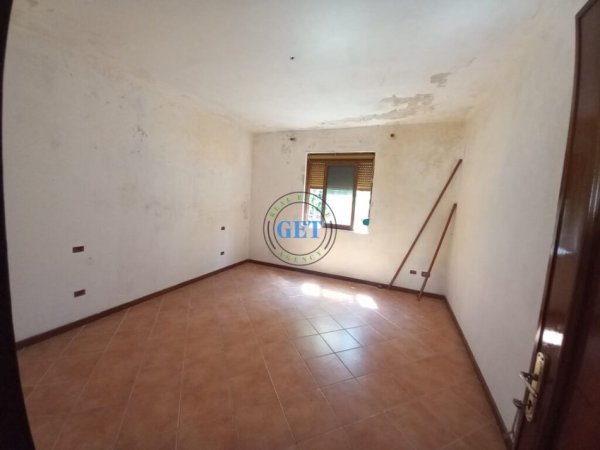 Durres, shitet apartament 2+1 Kati 1, 104 m² 75.000 € (Sukth Durres)