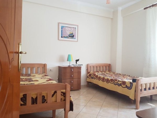 Tirane, jepet me qera apartament 2+1 Kati 2, 115 m² 500 € (115)