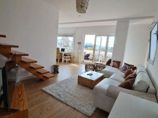 Tirane, jepet me qera apartament+verande | Penthouse 2+1+Ballkon Kati 8, 140 m² 1.250 € (Myslym shyri)