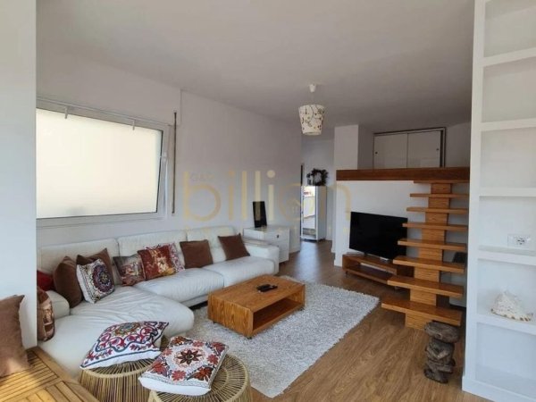Tirane, jepet me qera apartament+verande | Penthouse 2+1+Ballkon Kati 8, 140 m² 1.250 € (Myslym shyri)