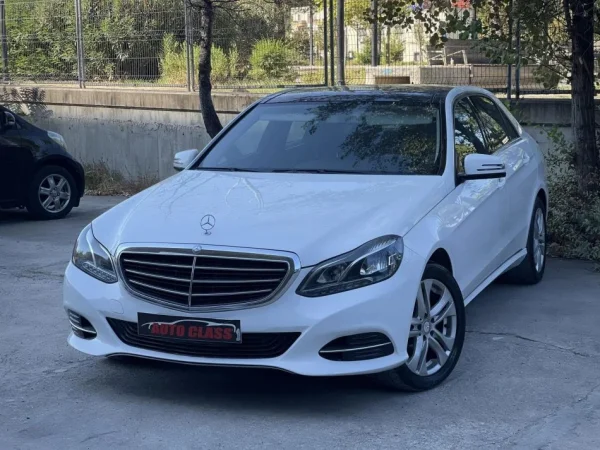 Tirane, shes makine MERCEDES E250 CDI 4 MATIC Nafte, e bardhë automatik Klima 163.000 km 12.900 €
