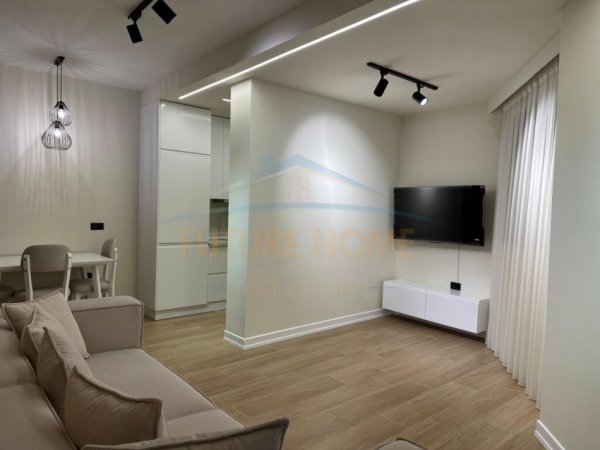 Tirane, jepet me qera apartament 1+1 Kati 5, 65 m² 800 € (Rruga e Durresit)