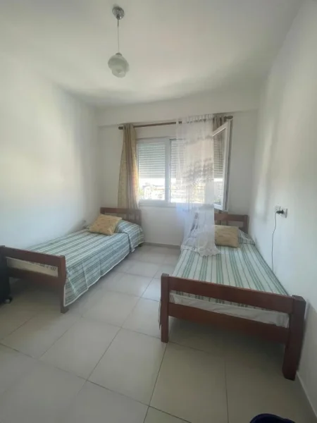 Tirane, jepet me qera apartament 1+1 Kati 8, 90 m² 450 €