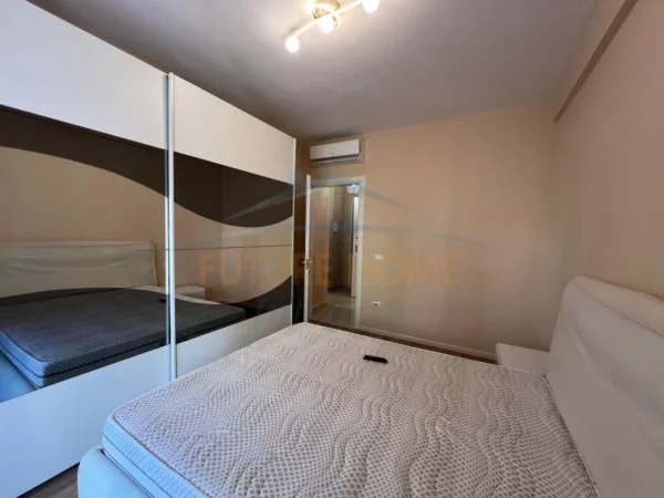 Tirane, jepet me qera apartament 2+1 Kati 3, 100 m² 600 € (rruga e dibres)