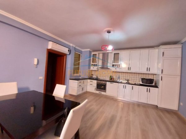 Tirane, shitet apartament 2+1+Aneks+Ballkon Kati 2, 165 m² (RRUGA E BOGDANEVE)