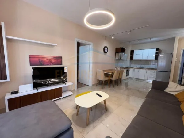 Tirane, jepet me qera apartament 2+1+Ballkon Kati 3, 100 m² 600 € (Rruga e Dibres)